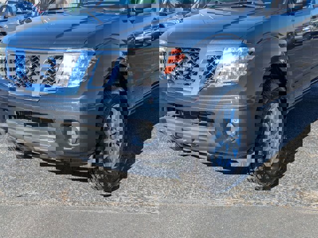 Used 2019 Nissan Frontier SV image 10