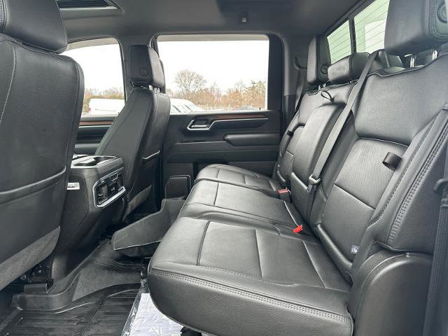 Used 2025 GMC Sierra 3500 Denali w/ Denali Reserve Package image 32