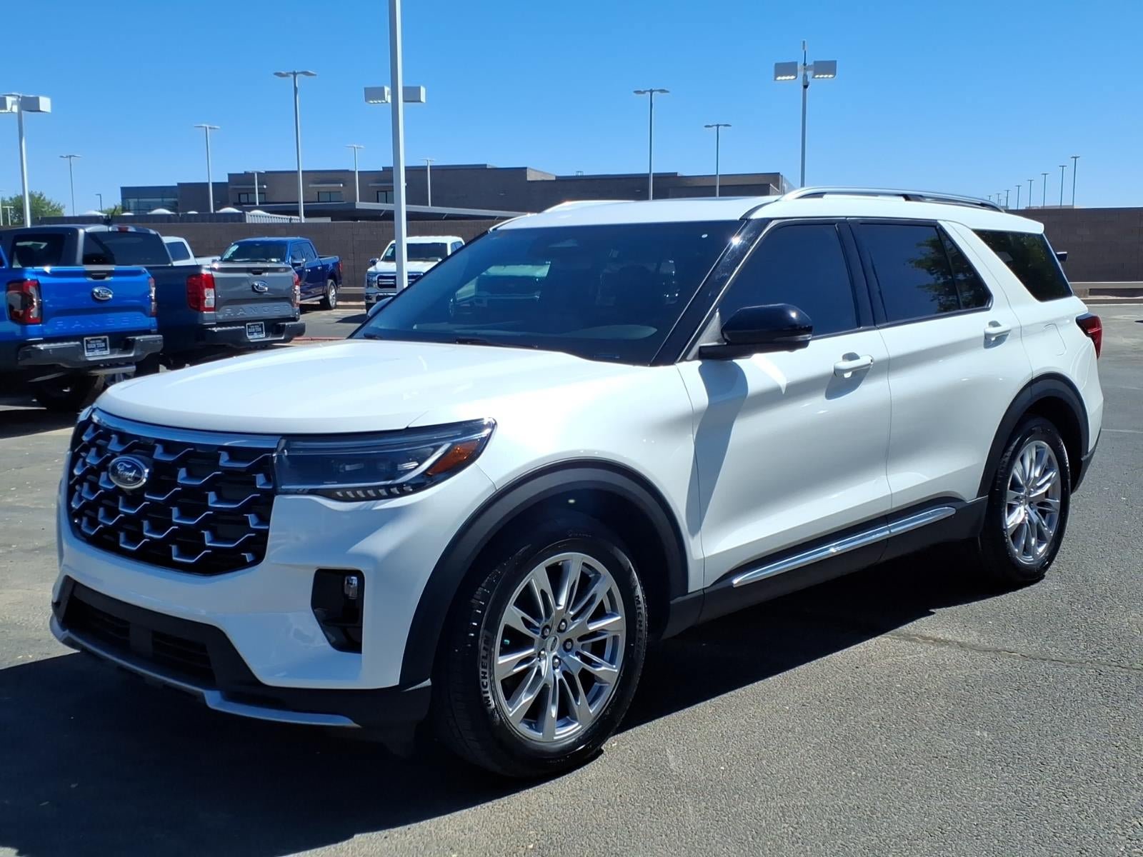 Certified 2025 Ford Explorer Platinum RWD image 8