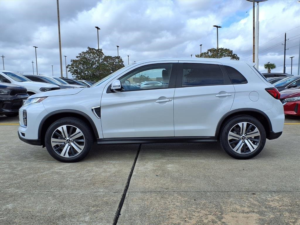 Used 2023 Mitsubishi Outlander Sport ES image 3