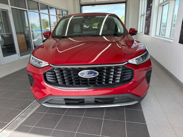 Certified 2023 Ford Escape Active w/ Tech Pack #2 AWD/4WD image 2
