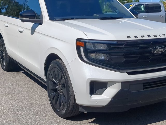 Certified 2025 Ford Expedition Max Platinum w/ Stealth Appearance Package AWD/4WD image 10