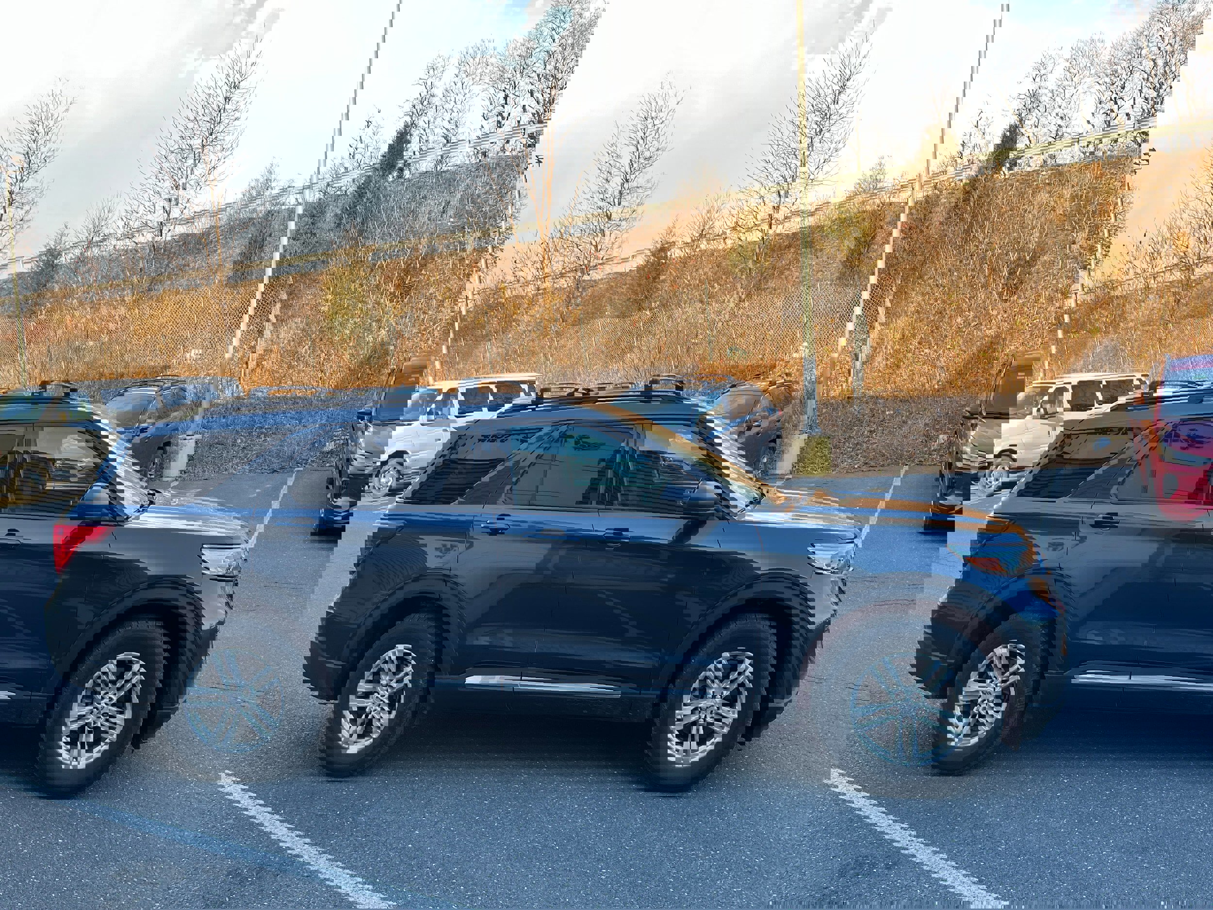 Certified 2023 Ford Explorer XLT w/ Class IV Trailer Tow Package image 5