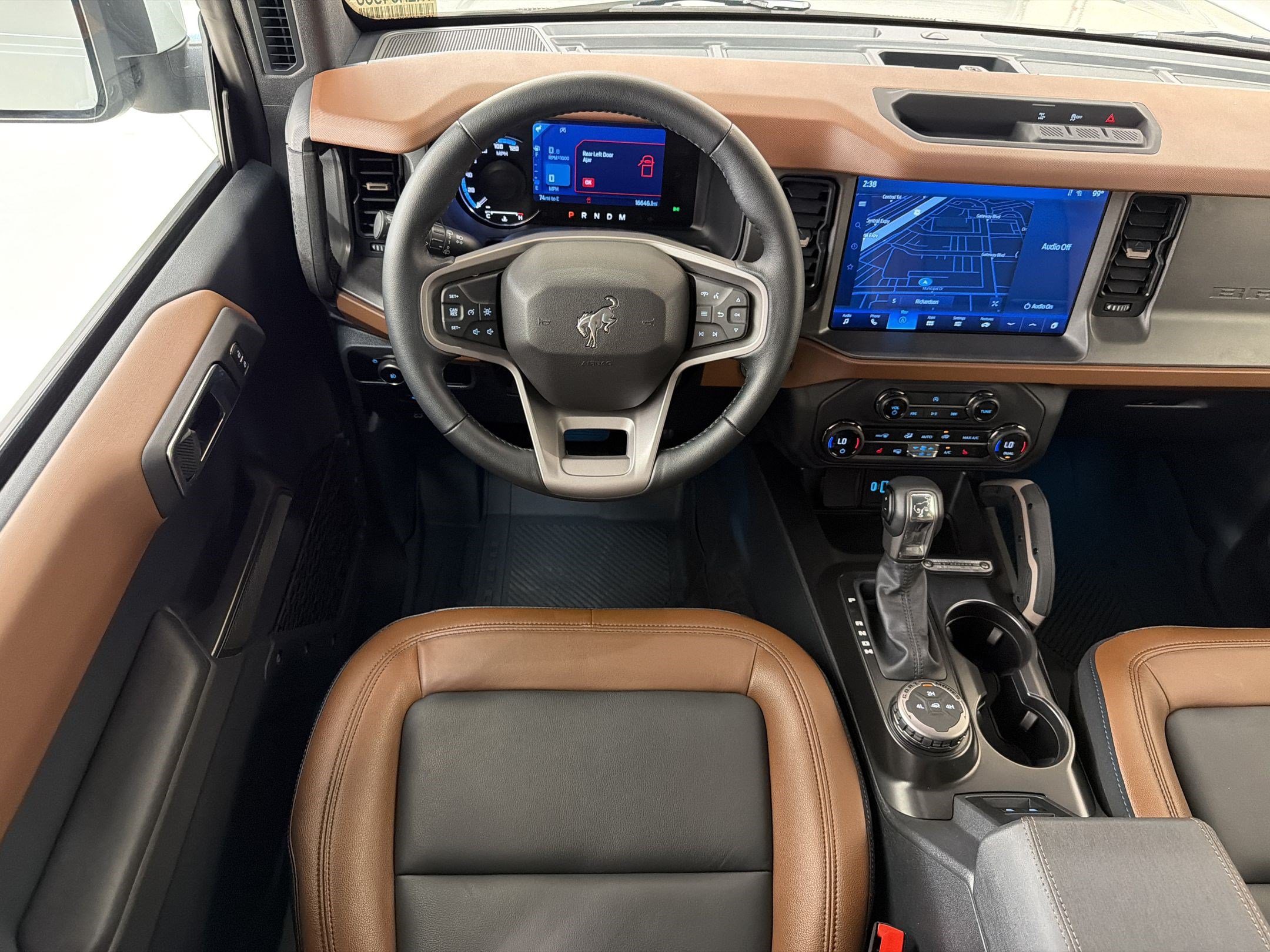 Certified 2024 Ford Bronco Outer Banks AWD/4WD image 28