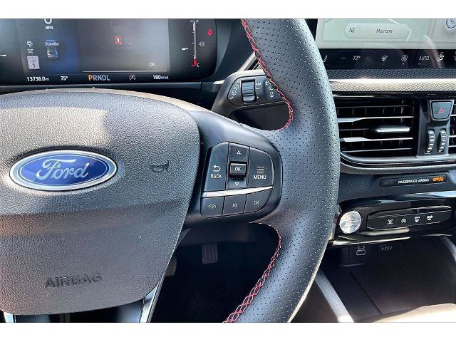 Certified 2025 Ford Escape ST-Line w/ Tech Pack #1 AWD/4WD image 11