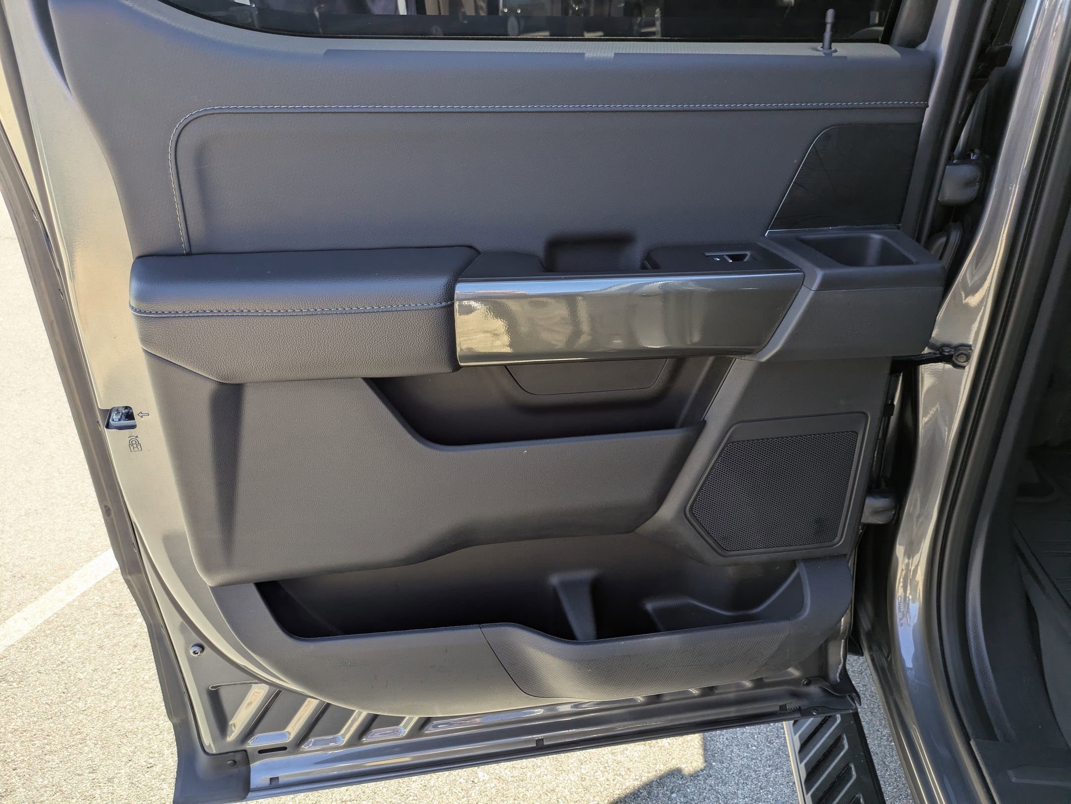 Certified 2023 Ford F150 XLT w/ Equipment Group 302A High image 31