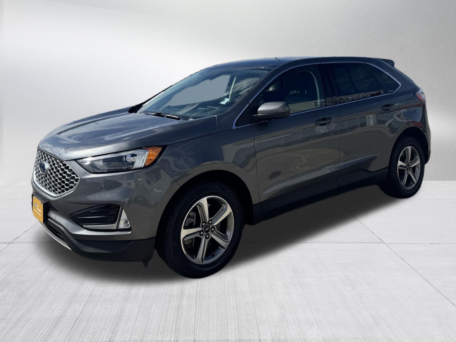 Certified 2024 Ford Edge SEL w/ Convenience Package AWD/4WD image 3