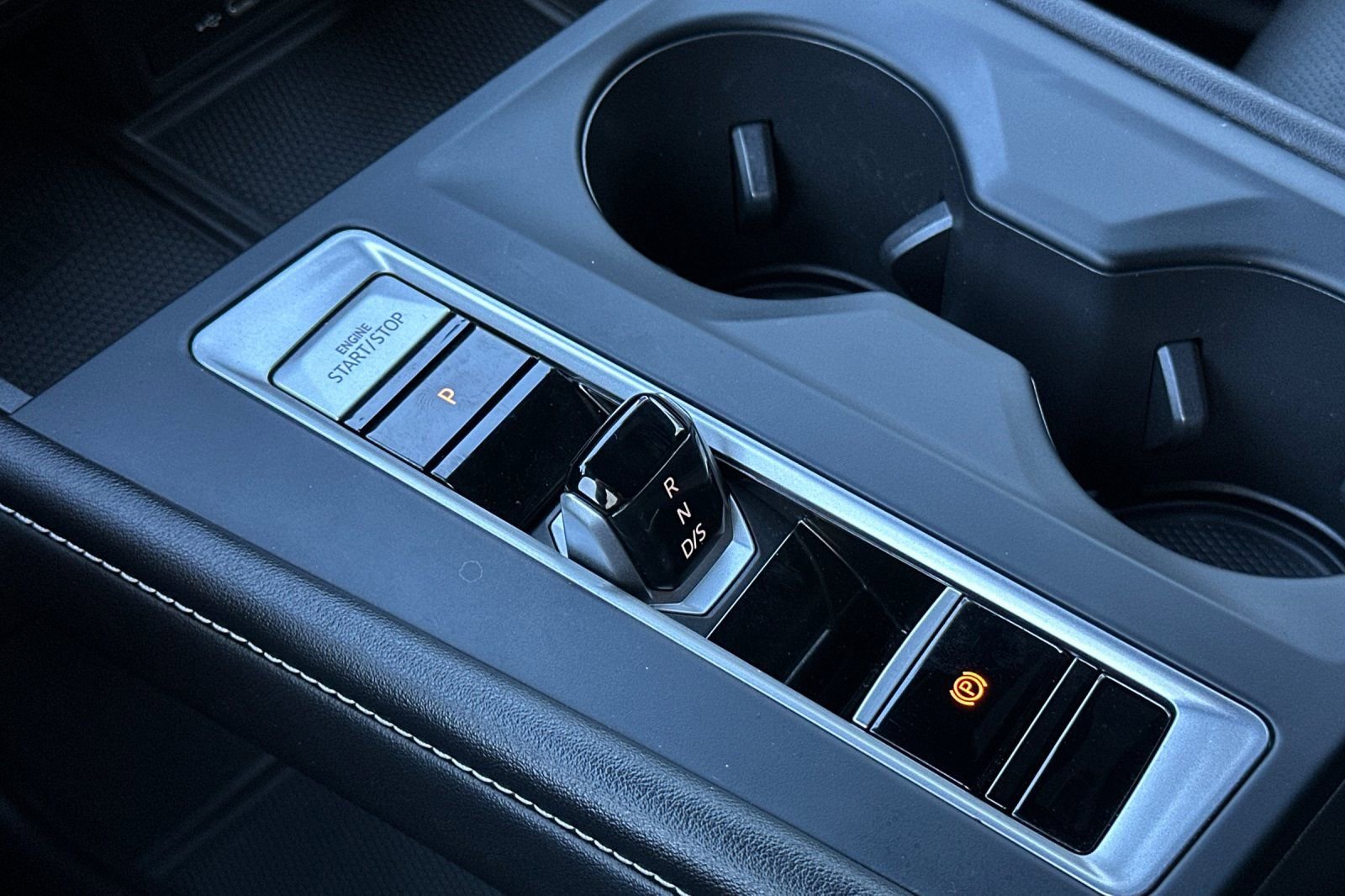 Used 2024 Volkswagen Atlas Cross Sport SE image 20