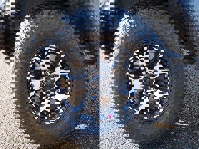 Used 2021 Jeep Wrangler Unlimited Rubicon w/ Cold Weather Group image 10