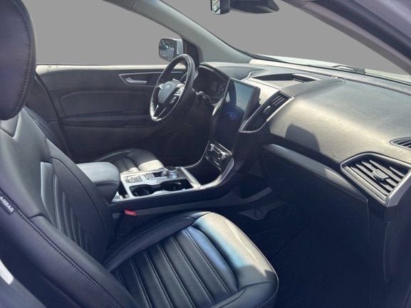 Certified 2023 Ford Edge SEL AWD/4WD image 3
