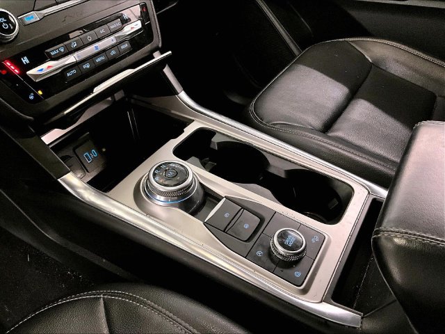 Certified 2020 Ford Explorer XLT w/ Equipment Group 202A AWD/4WD image 16