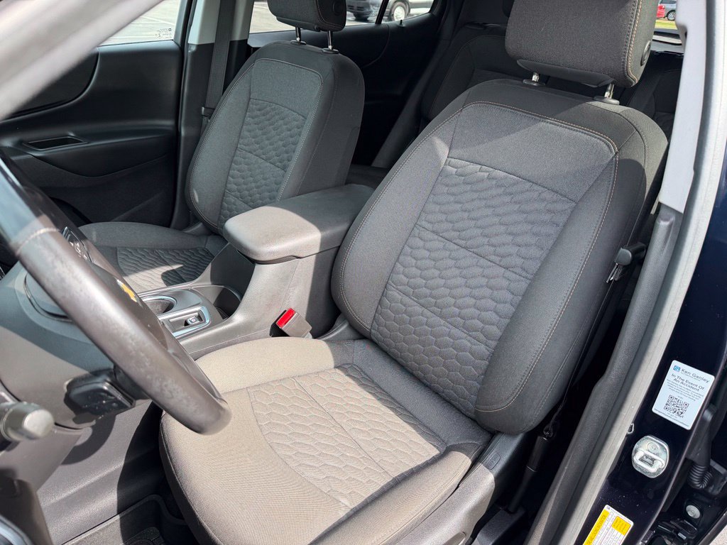 Used 2020 Chevrolet Equinox LT w/ Driver Convenience Package FWD image 12