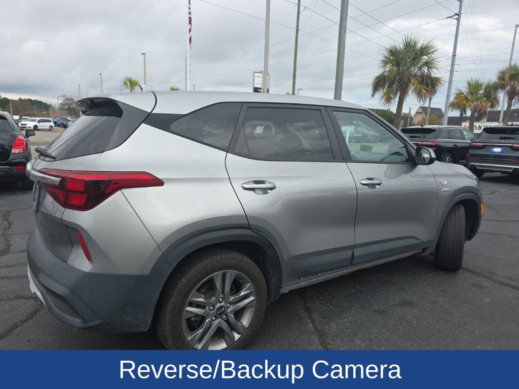 Used 2021 Kia Seltos LX image 3