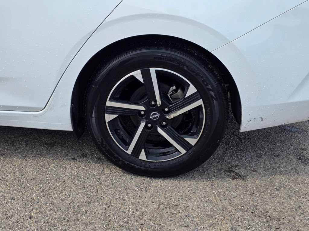 Used 2024 Nissan Sentra SV FWD image 14