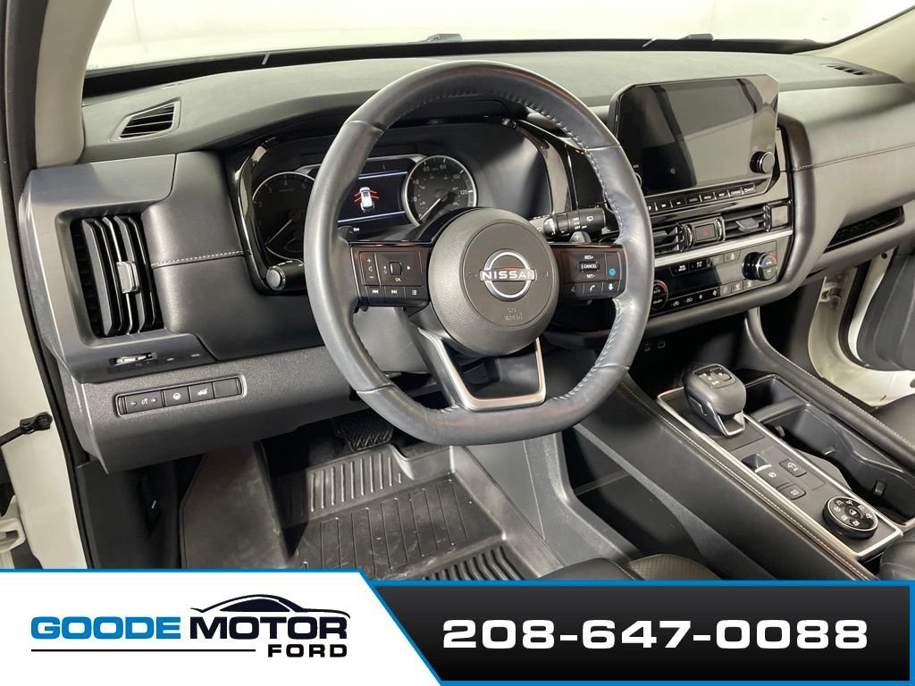 Used 2022 Nissan Pathfinder SL w/ Cargo Package AWD/4WD image 8