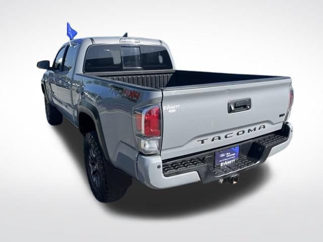 Used 2020 Toyota Tacoma TRD Off-Road w/ TRD Premium Off Road Package AWD/4WD image 7