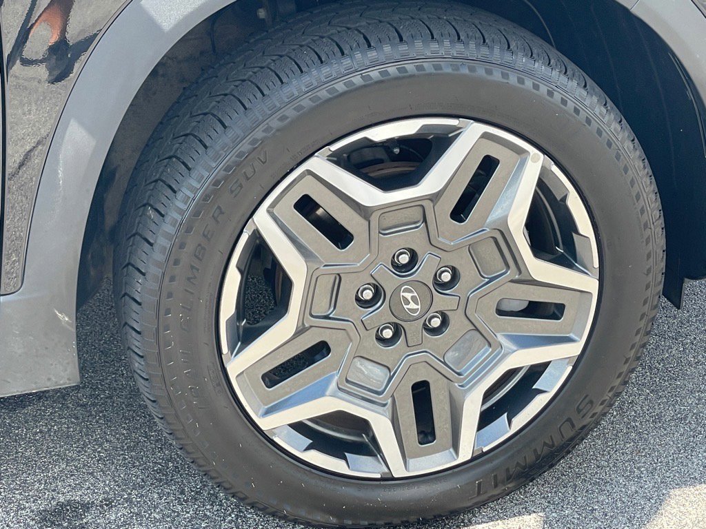Used 2023 Hyundai Santa Fe Limited image 10