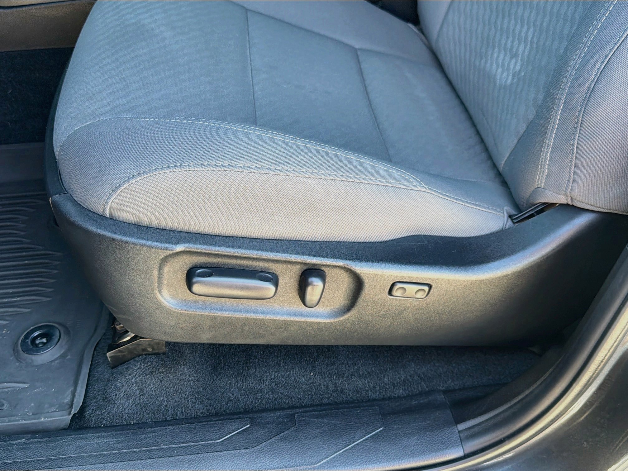Used 2023 Toyota Tacoma SR5 w/ SX Package AWD/4WD image 19