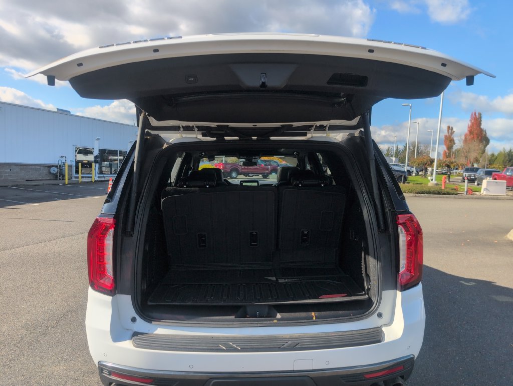 Used 2022 GMC Yukon AT4 AWD/4WD image 37
