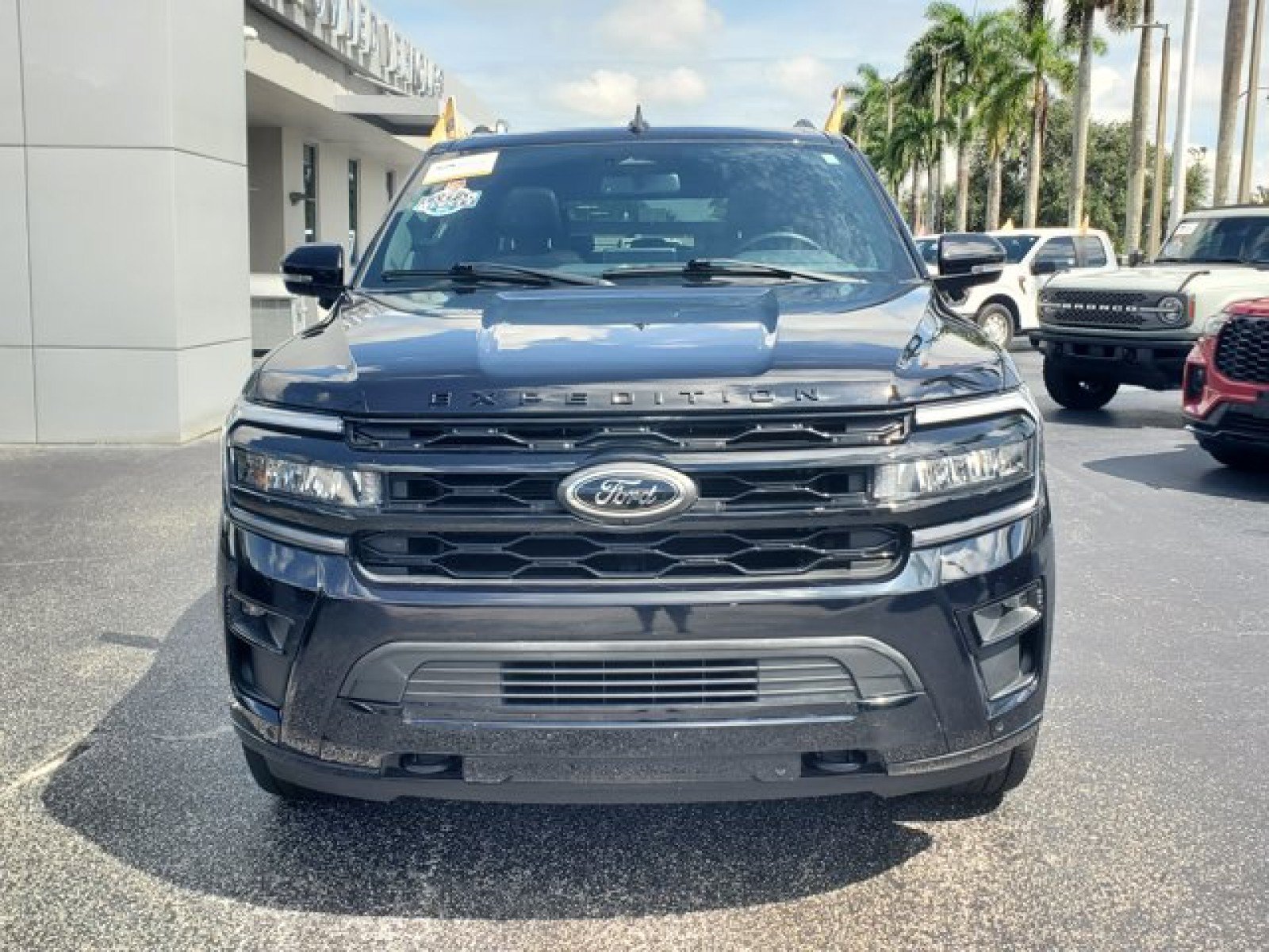 Certified 2023 Ford Expedition Max Limited AWD/4WD image 2