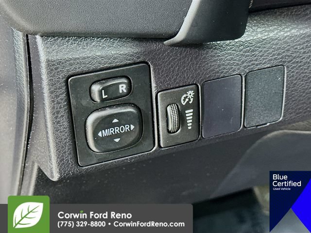 Used 2019 Toyota Corolla SE FWD image 13