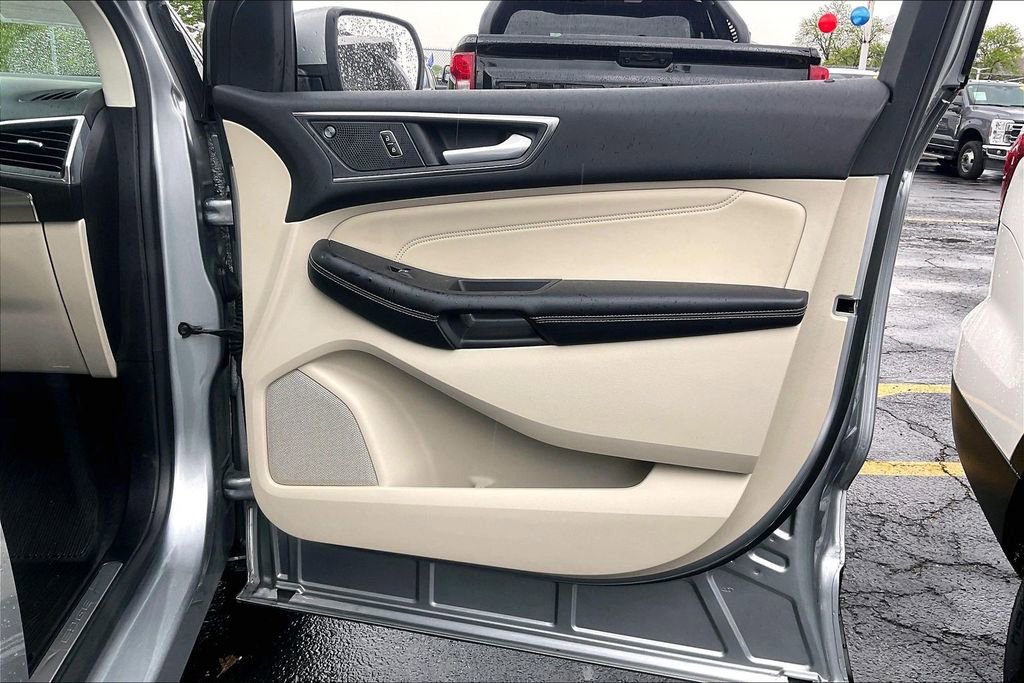 Certified 2023 Ford Edge Titanium AWD/4WD image 21