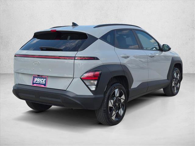 Used 2024 Hyundai Kona SEL w/ Convenience Package AWD/4WD image 5