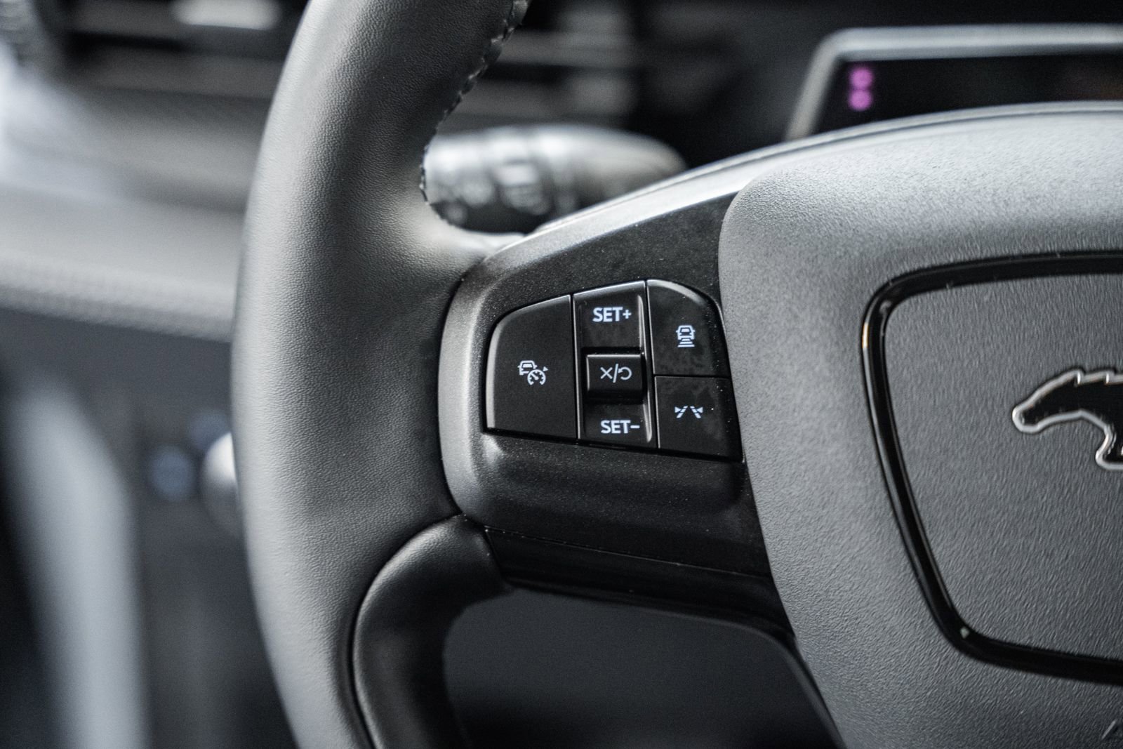 Certified 2025 Ford Mustang Mach-E Premium image 31