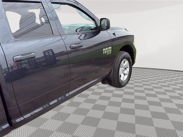 Used 2019 RAM 1500 Express AWD/4WD image 13