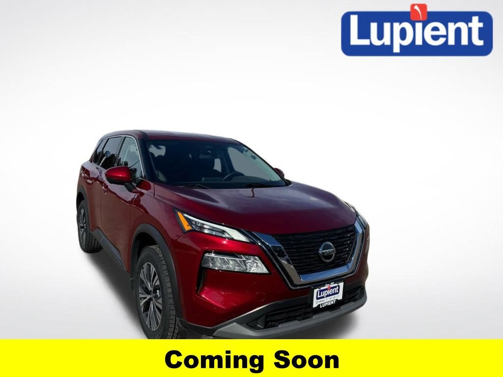 Used 2021 Nissan Rogue SV image 1