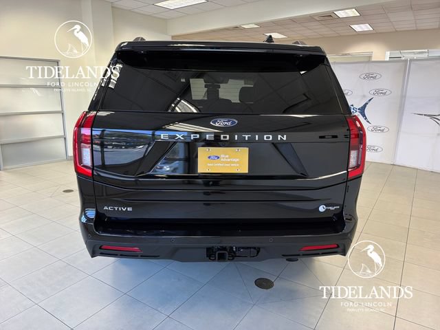 Certified 2025 Ford Expedition Active RWD image 7