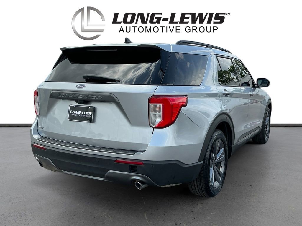 Certified 2022 Ford Explorer XLT w/ Equipment Group 202A RWD image 7