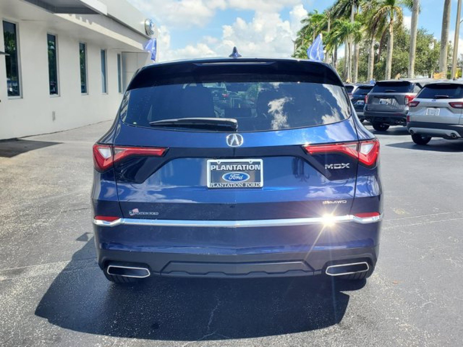 Used 2023 Acura MDX SH-AWD image 7