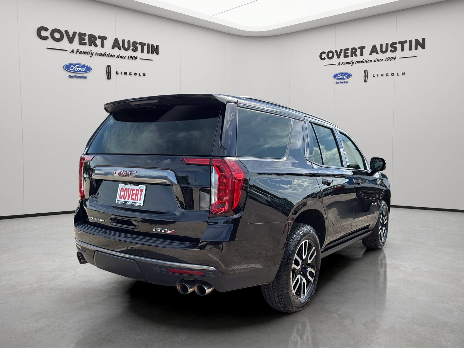 Used 2022 GMC Yukon AT4 AWD/4WD image 5