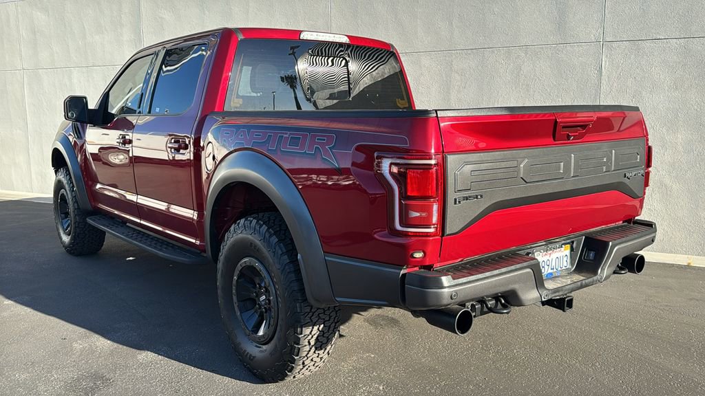 Certified 2018 Ford F150 Raptor w/ Equipment Group 802A Luxury image 4