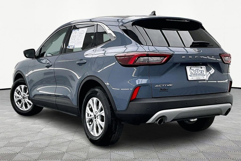Certified 2024 Ford Escape Active w/ Tech Pack #2 image 2