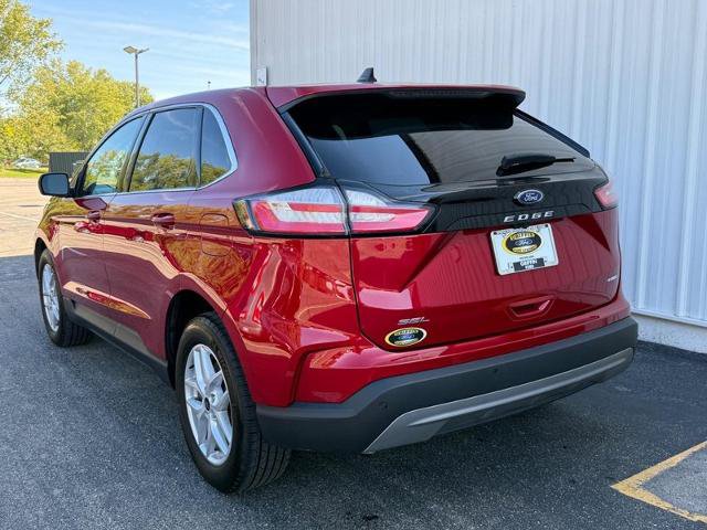 Certified 2024 Ford Edge SEL w/ Convenience Package AWD/4WD image 3