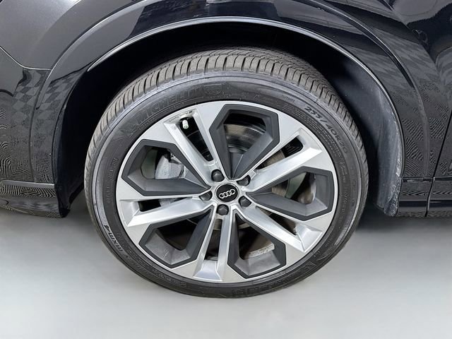 Used 2020 Audi Q3 2.0T Premium Plus w/ Premium Plus Package image 37