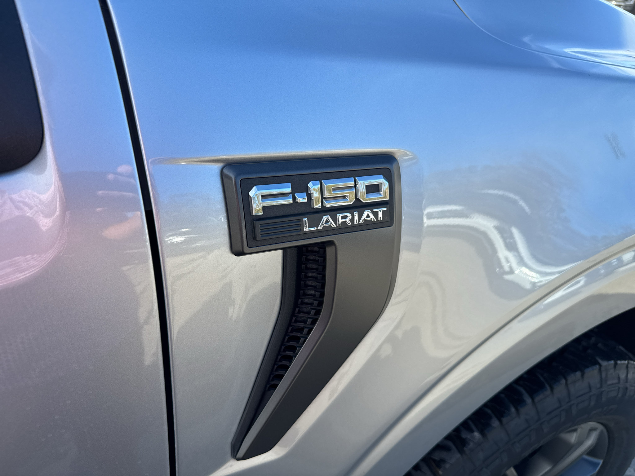 Certified 2023 Ford F150 Lariat AWD/4WD image 34