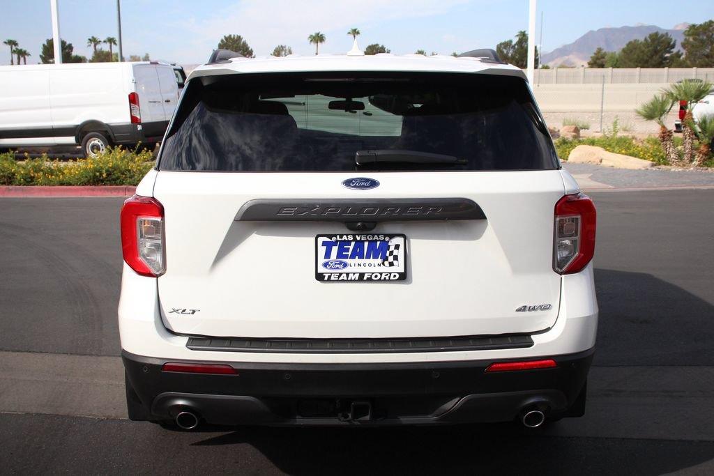 Certified 2021 Ford Explorer XLT w/ Equipment Group 202A AWD/4WD image 7