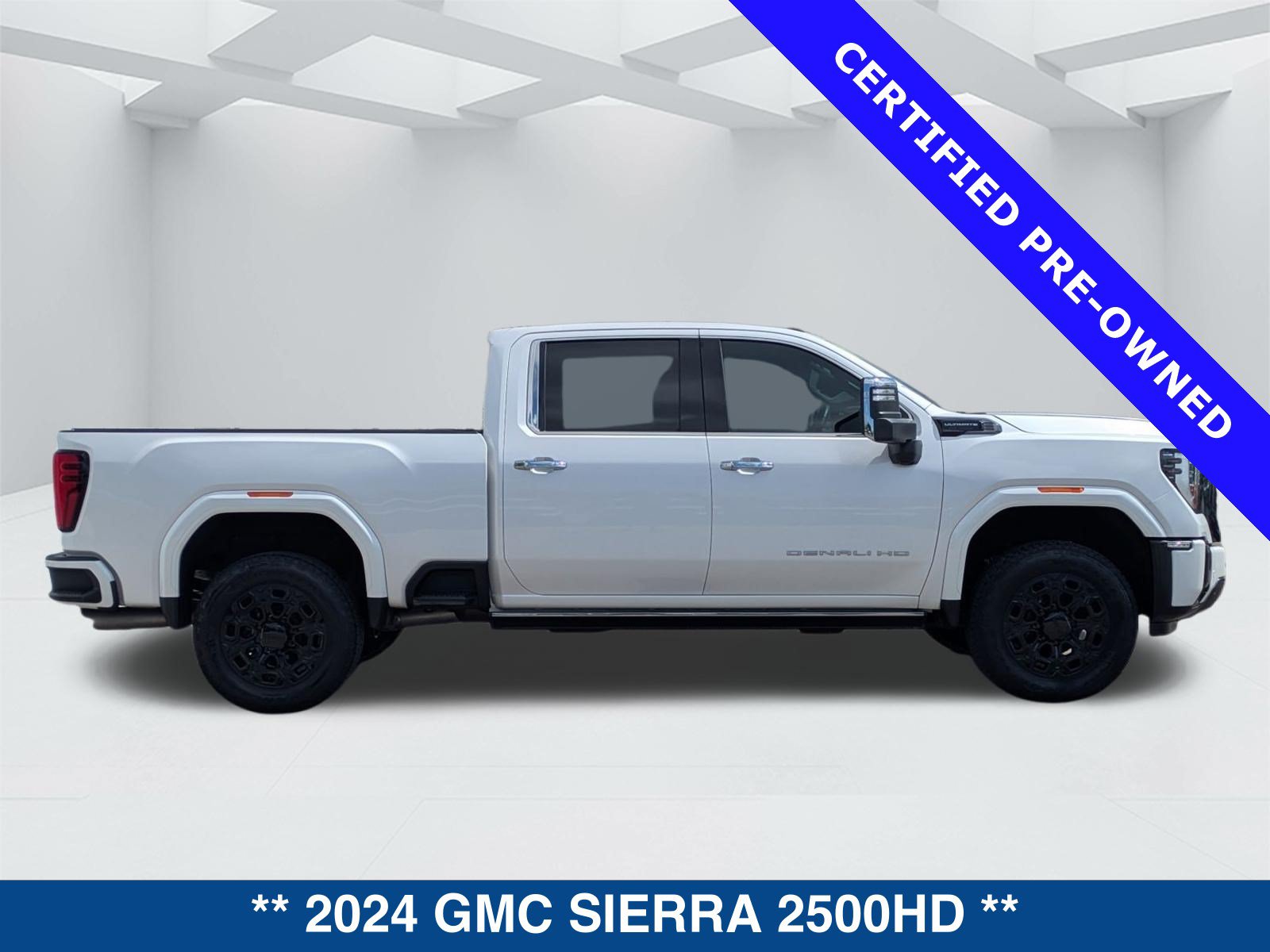 Used 2024 GMC Sierra 2500 Denali Ultimate AWD/4WD image 4
