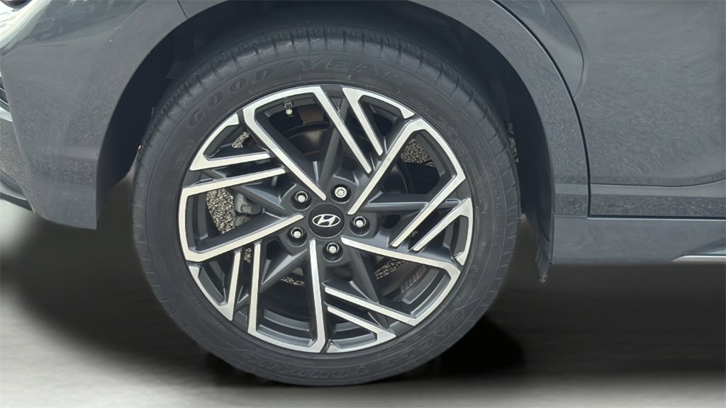 Used 2023 Hyundai Kona N Line image 18