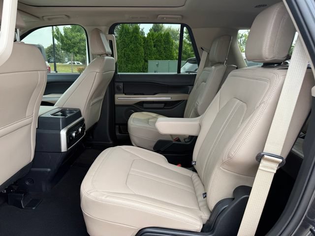 Certified 2024 Ford Expedition Limited w/ Excursion Package AWD/4WD image 10