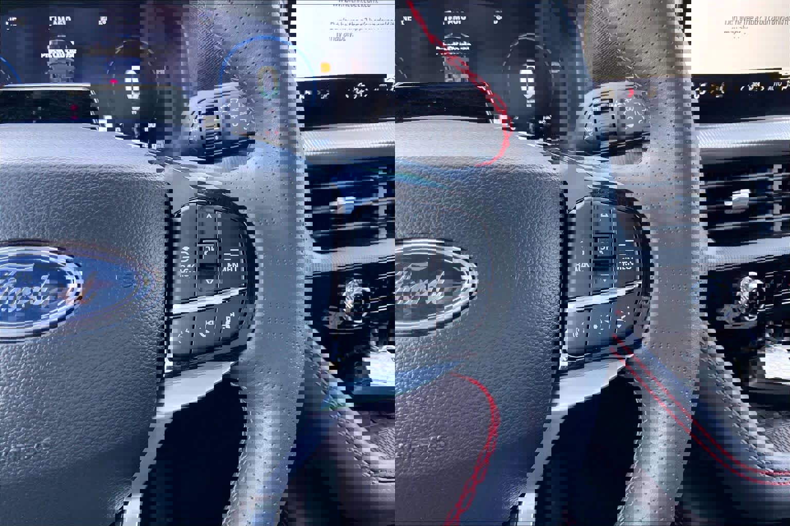 Certified 2025 Ford Explorer ST-Line w/ Premium Package image 25