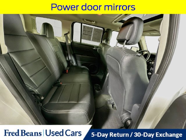 Used 2017 Jeep Patriot High Altitude AWD/4WD image 30