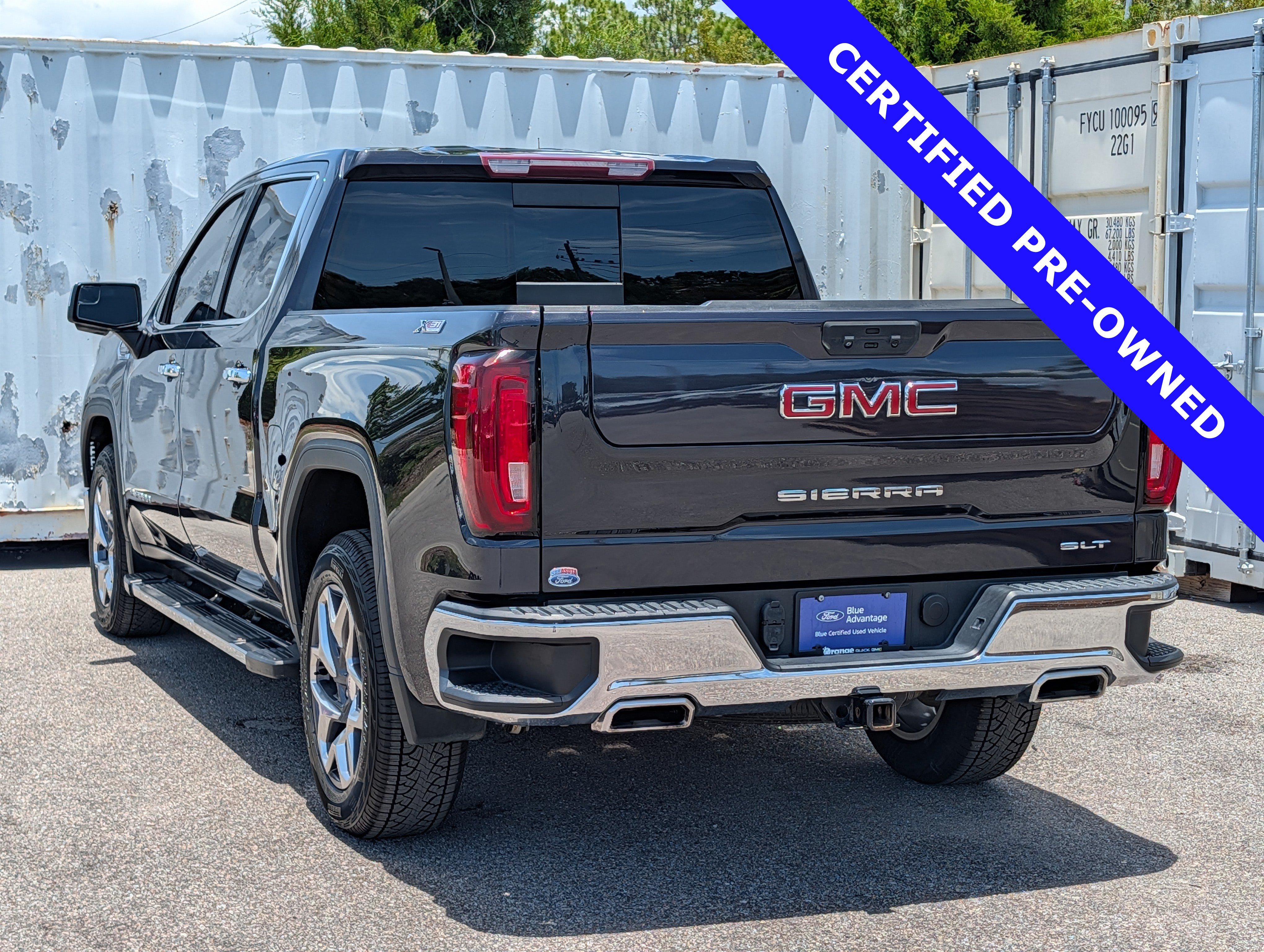 Used 2023 GMC Sierra 1500 SLT w/ SLT Premium Package AWD/4WD image 6