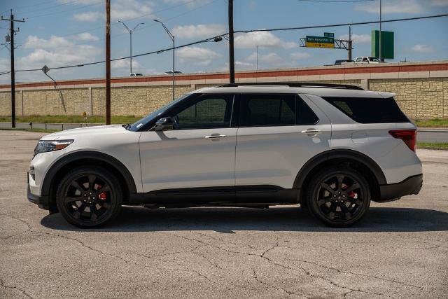Certified 2023 Ford Explorer ST w/ Equipment Group 401A AWD/4WD image 5