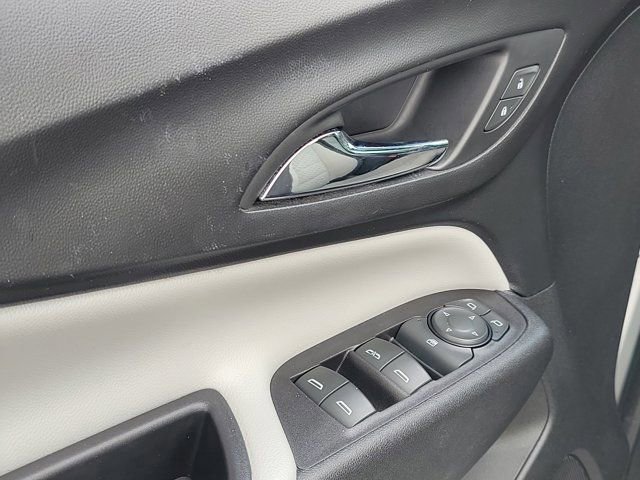 Used 2019 Chevrolet Equinox LS image 23