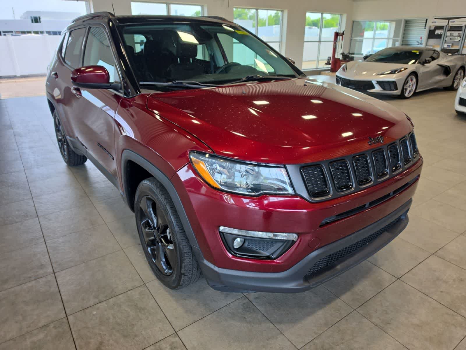 Used 2021 Jeep Compass Latitude w/ Sun and Sound Group AWD/4WD image 5