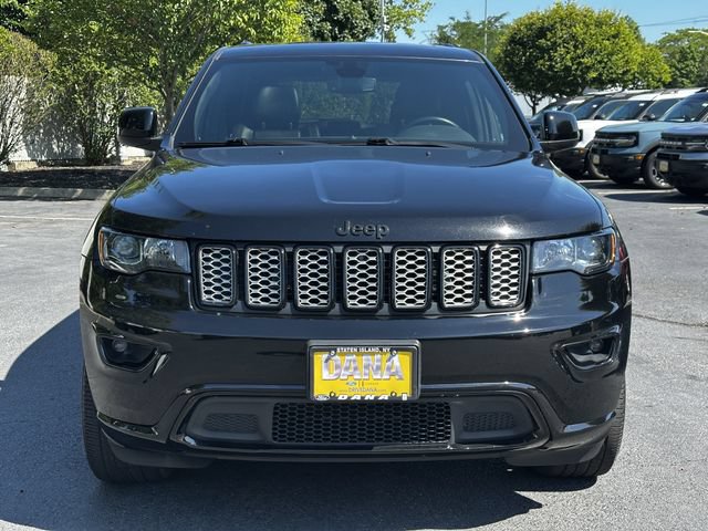Used 2022 Jeep Grand Cherokee Laredo X AWD/4WD image 2